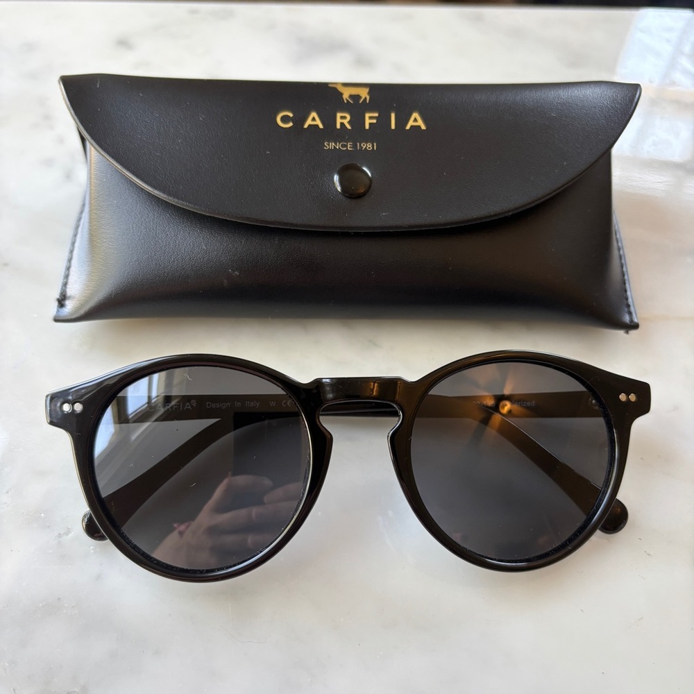 Black Vintage-Inspired Sunglasses with Dark Tinted Lenses